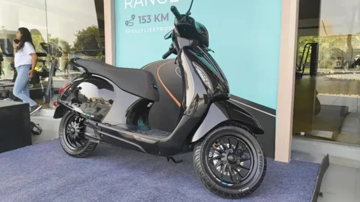 Bajaj Chetak 3001